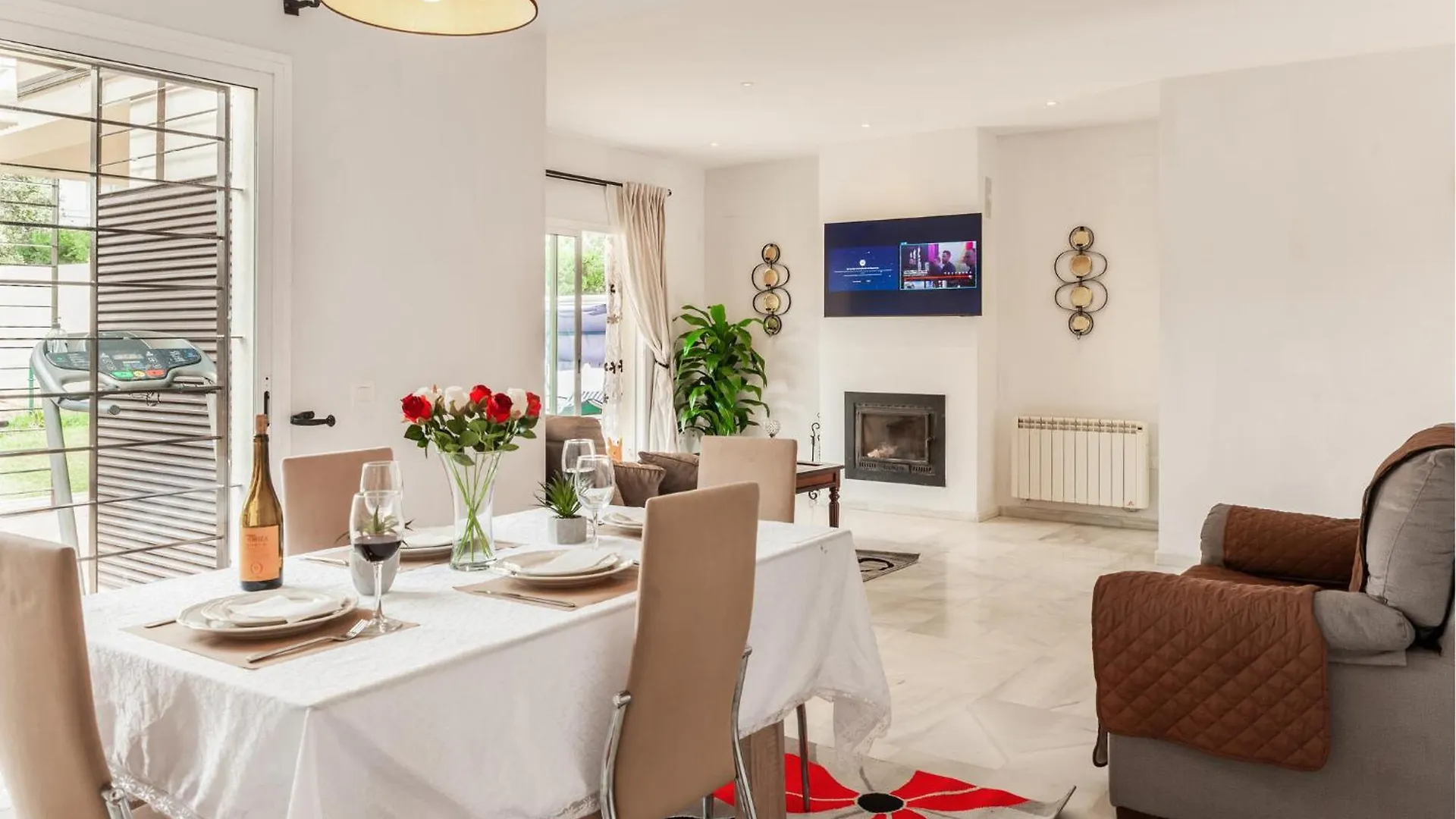 Lovely Home In Bollullos De La Mitacion Spain